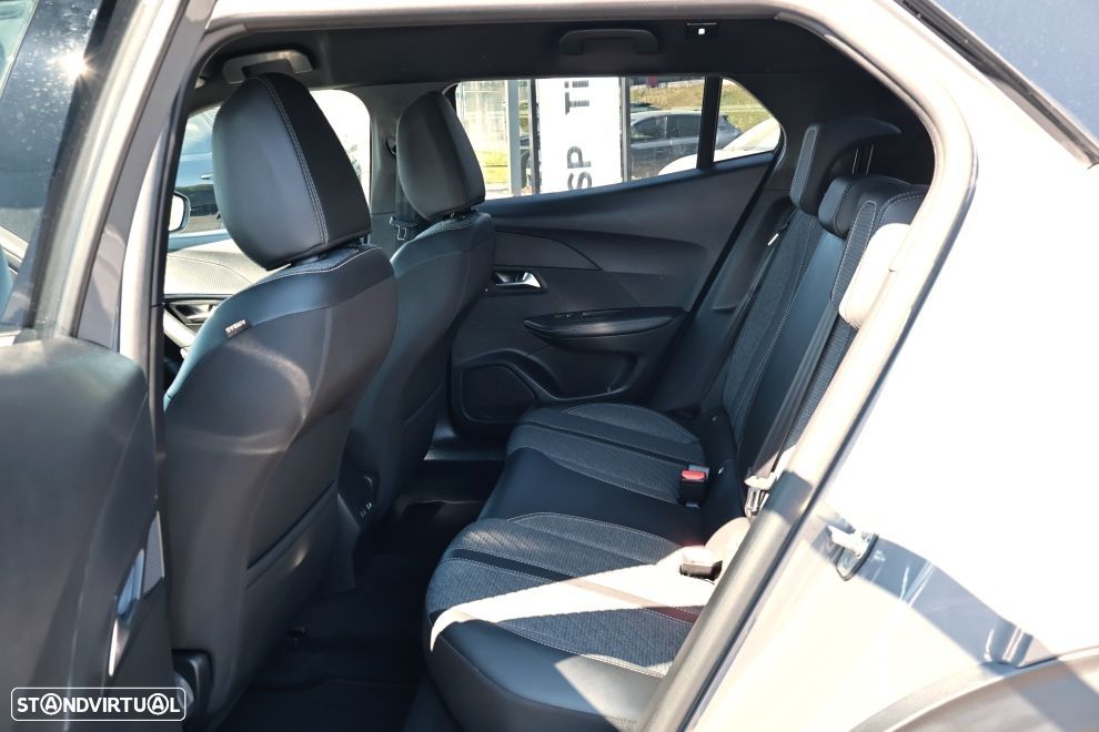 Peugeot 2008 1.2 Hybrid Allure e-DCS6 - 15