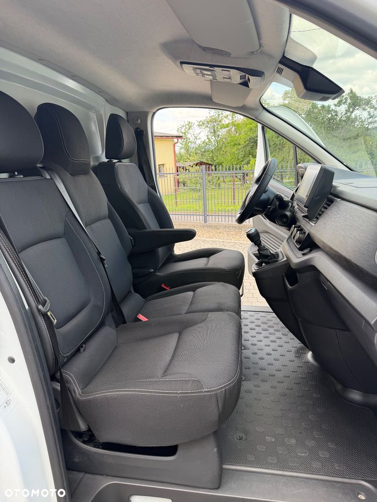 Renault Trafic - 15