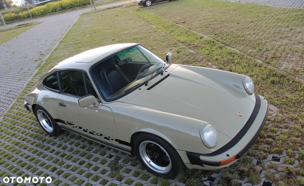Porsche 911 - 4