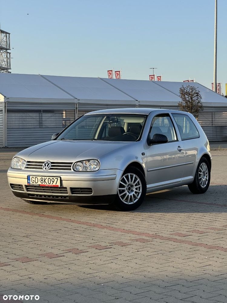 Volkswagen Golf 2.0 Highline - 1