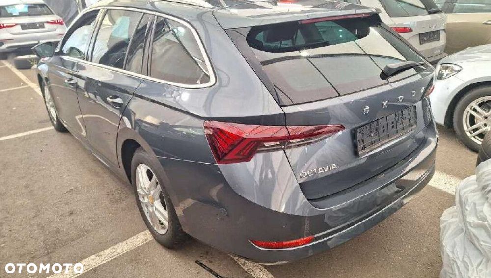 Skoda Octavia 2.0 TDI SCR Style DSG - 2