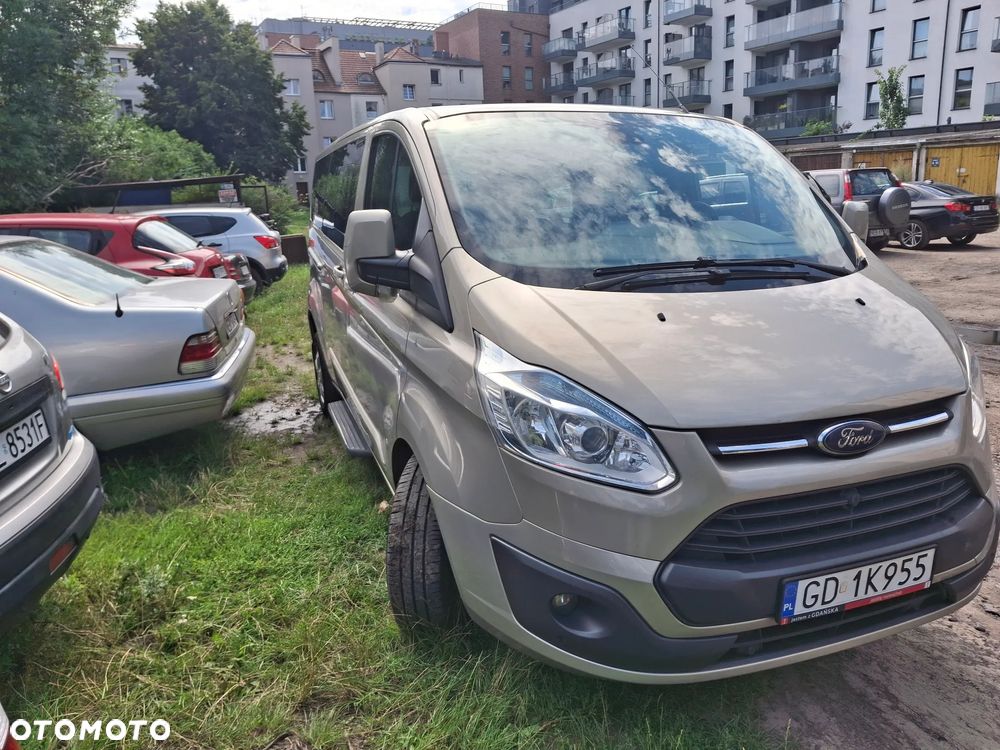 Ford Tourneo Custom - 18
