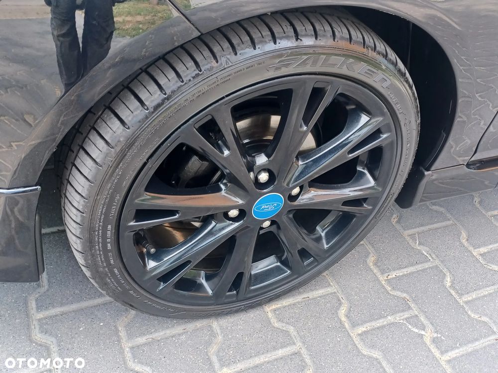 Ford Fiesta - 25