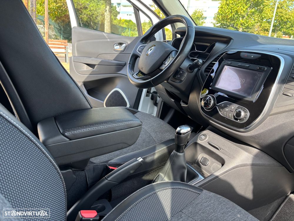Renault Captur 0.9 TCE Exclusive - 11