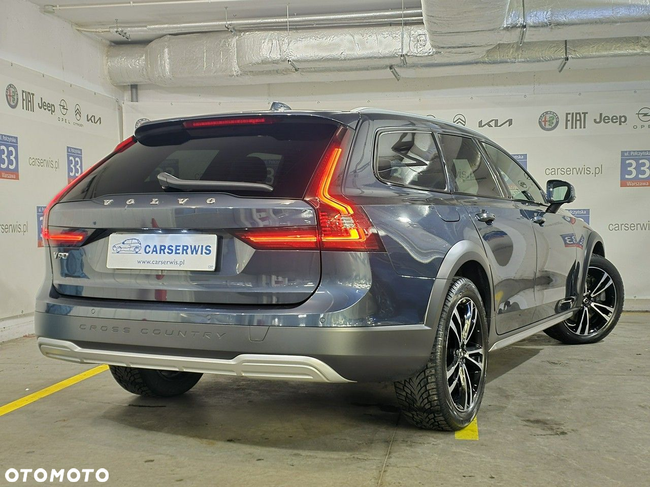Volvo V90 Cross Country - 3