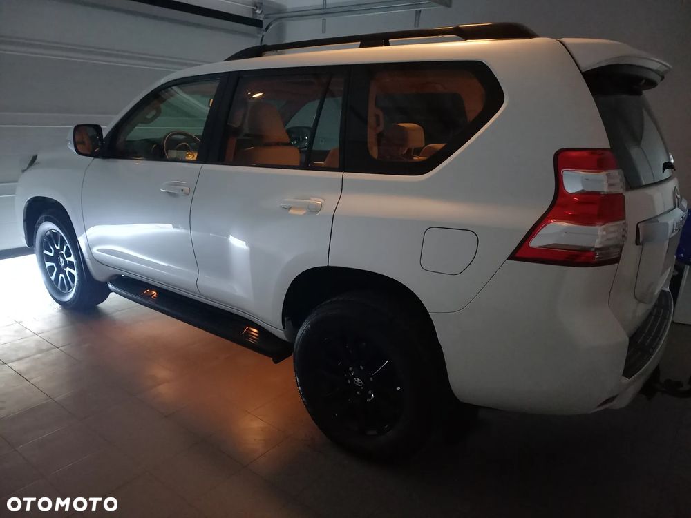 Toyota Land Cruiser LC 2.8 D-4D Invincible - 33