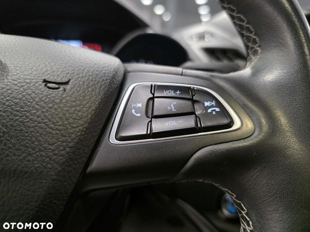 Ford Kuga 2.0 TDCi 4x2 ST-Line - 30