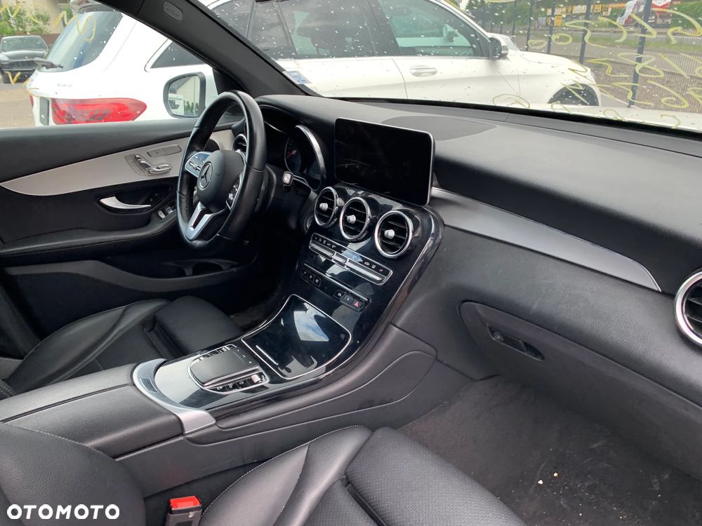 Mercedes-Benz GLC 300 4Matic 9G-TRONIC - 12