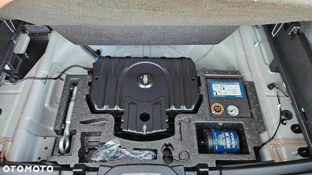 Volvo XC 40 B3 Plus Bright - 11