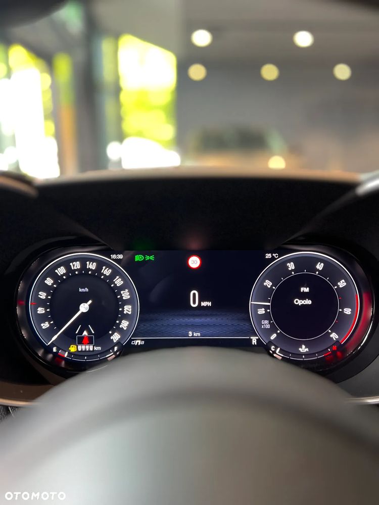 Alfa Romeo Giulia 2.0 Turbo Veloce Q4 - 12