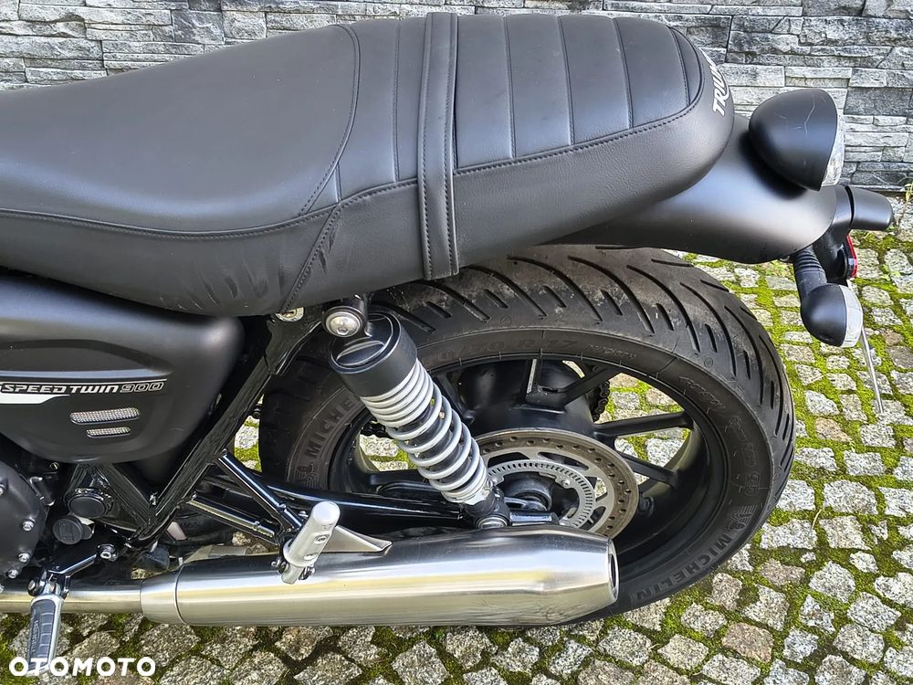 Triumph Speed Twin - 32