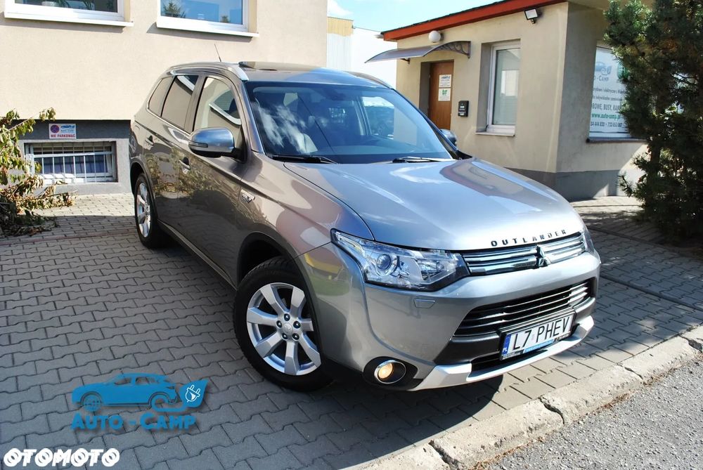 Mitsubishi Outlander Instyle NAVI + - 1