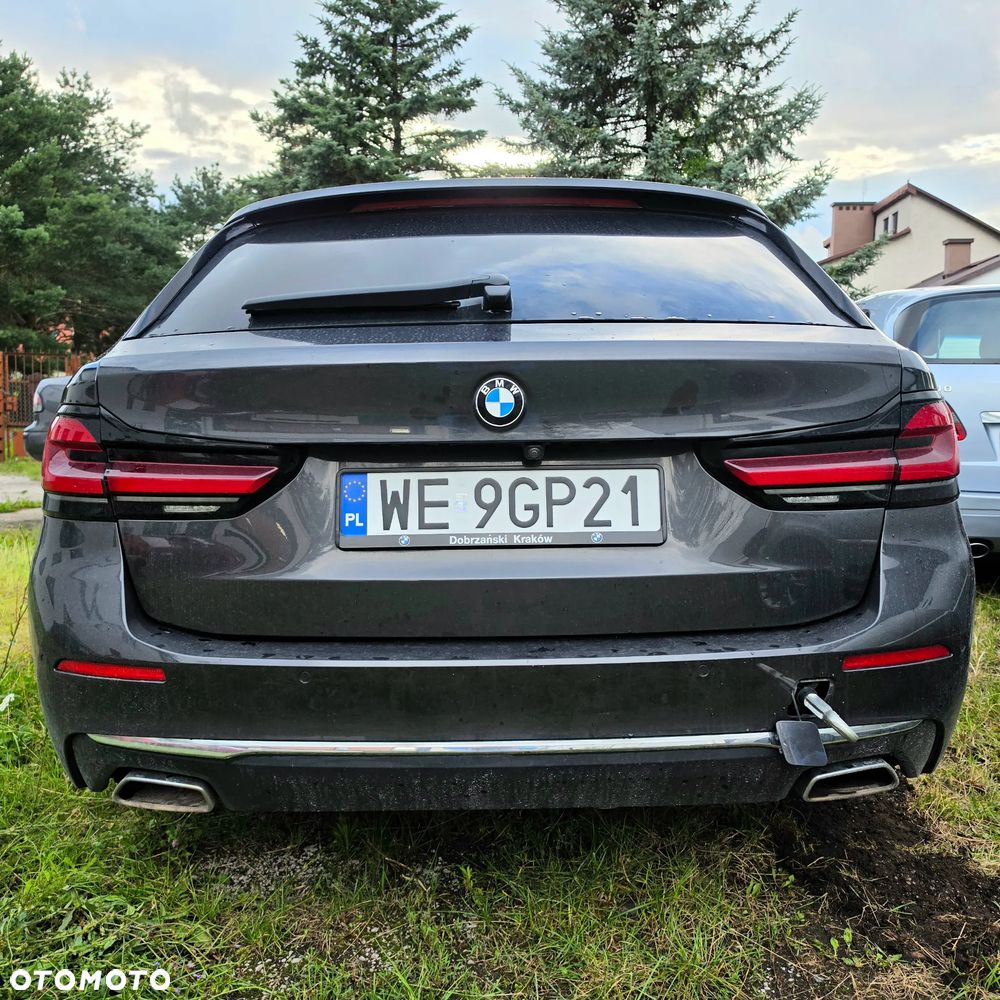 BMW Seria 5 540i xDrive mHEV Luxury Line sport - 7