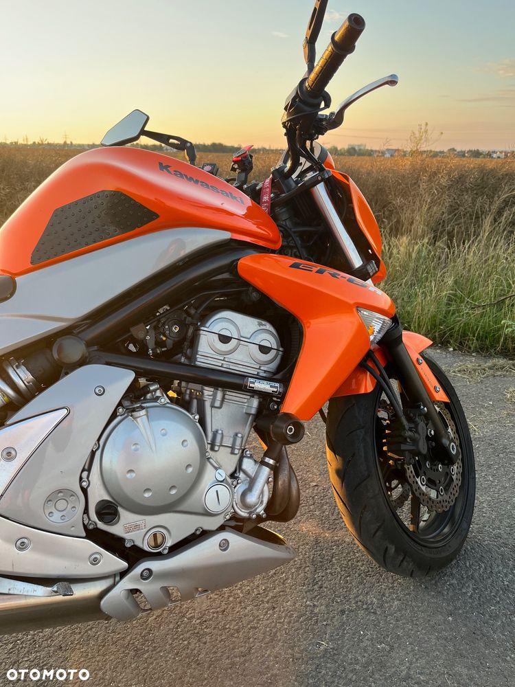 Kawasaki ER - 8