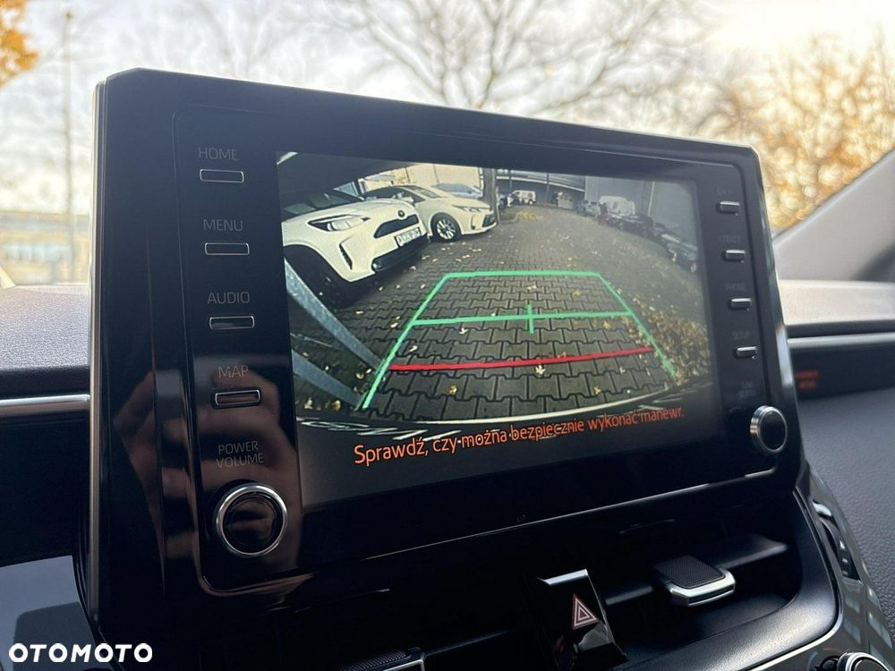 Toyota Corolla 1.8 Hybrid Comfort - 24