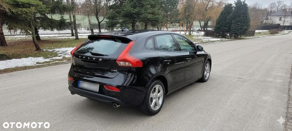 Volvo V40 T3 Kinetic - 4