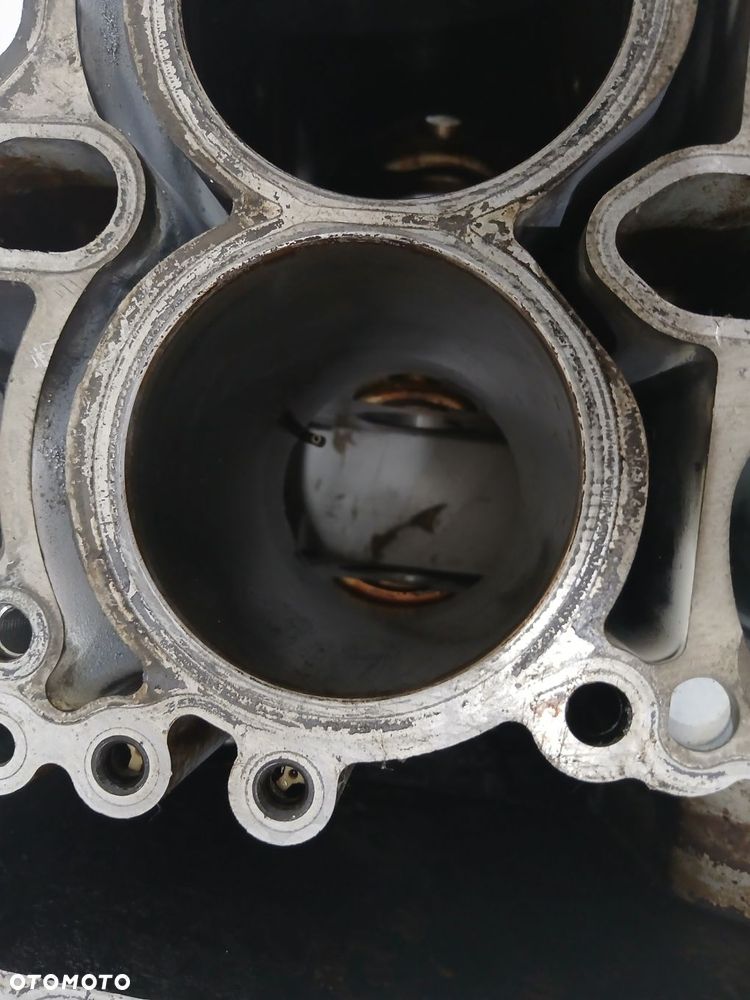 BLOK SILNIKA BMW E90 N43B20A 7558226 - 4