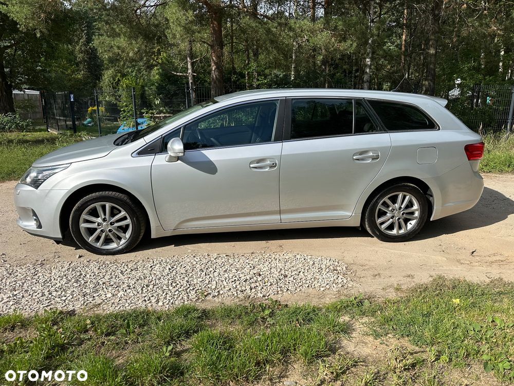 Toyota Avensis 1.8 Executive - 5
