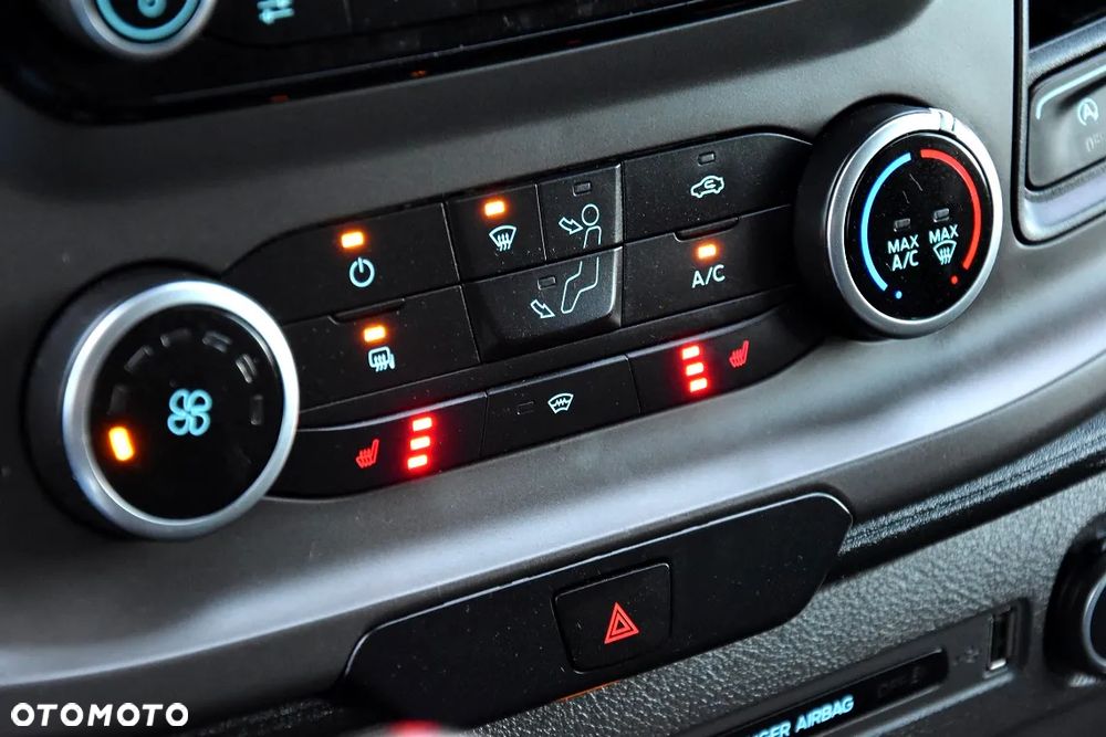 Ford TRANSIT CUSTOM 300 L2H1 - 34