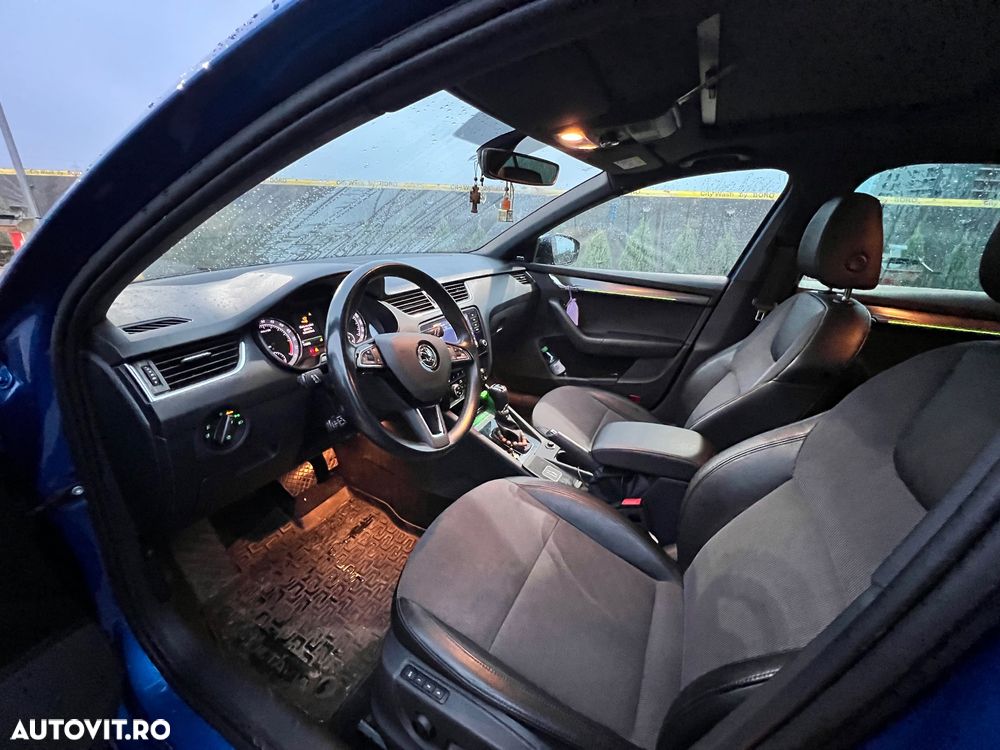 Skoda Octavia 2.0 TDI DSG 4X4 RS - 3