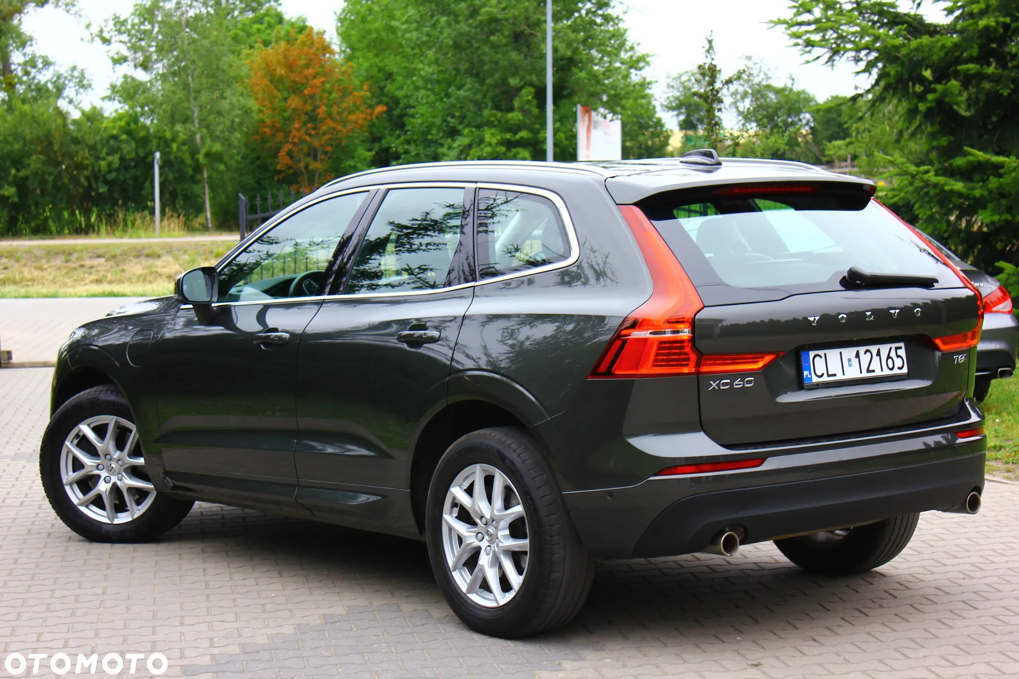 Volvo XC 60 T8 Twin Engine AWD Geartronic Momentum - 5