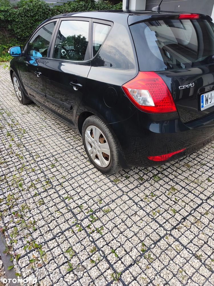 Kia Ceed 1.6 Comfort + - 14