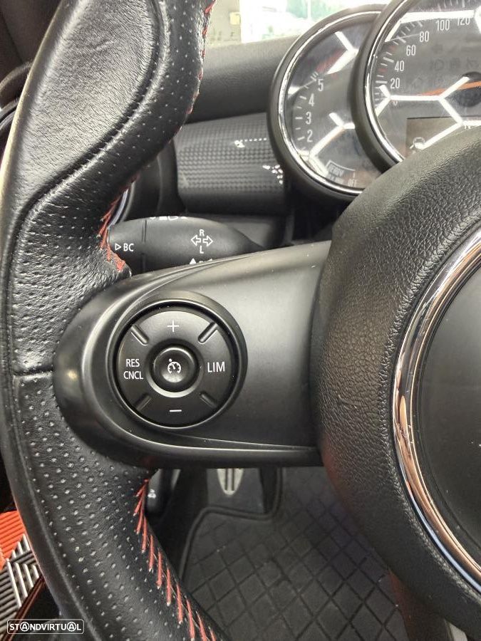 MINI Cabrio - 35