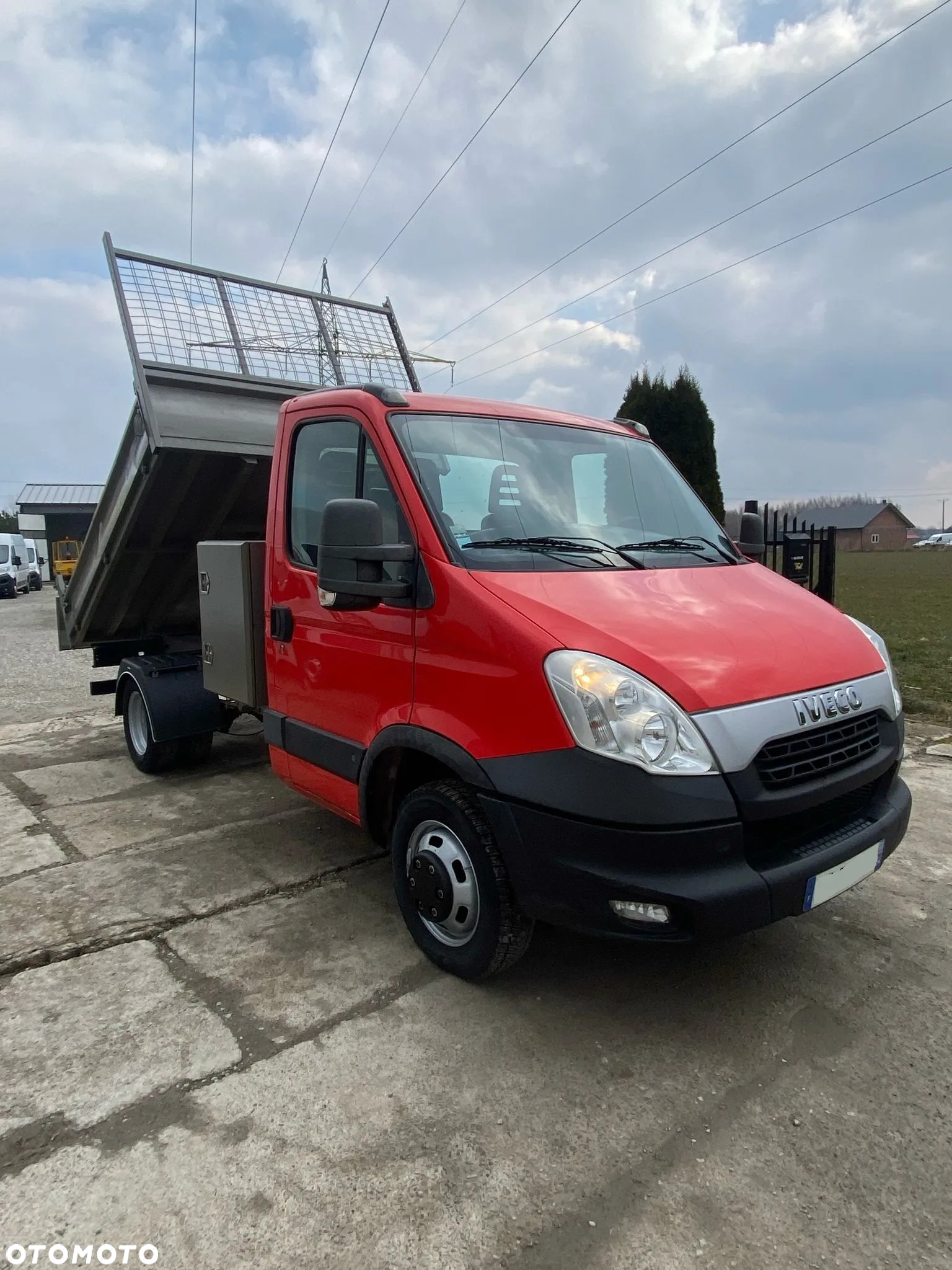 Iveco DAILY 35C13 WYWROTKA / KLIMATYZACJA / BLIŹNIACZE KOŁA / SPROWADZONA Z FRANCJI - 2
