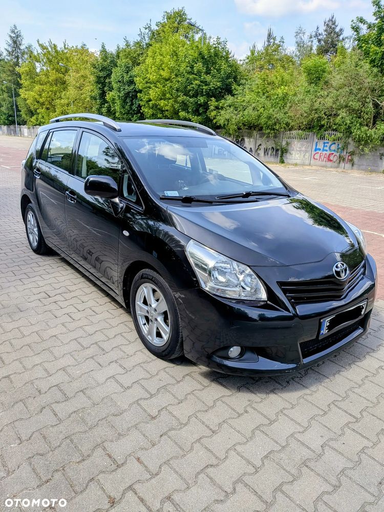 Toyota Verso - 1