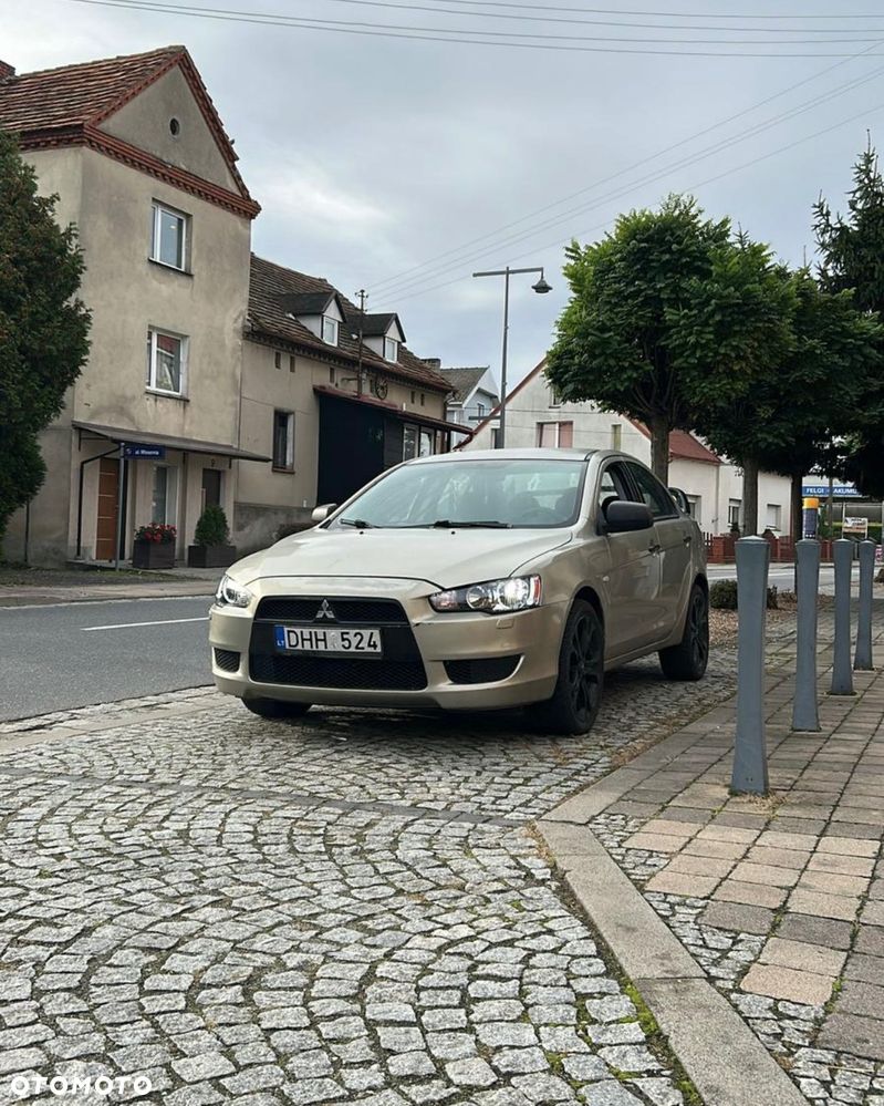 Mitsubishi Lancer 1.5 - 1