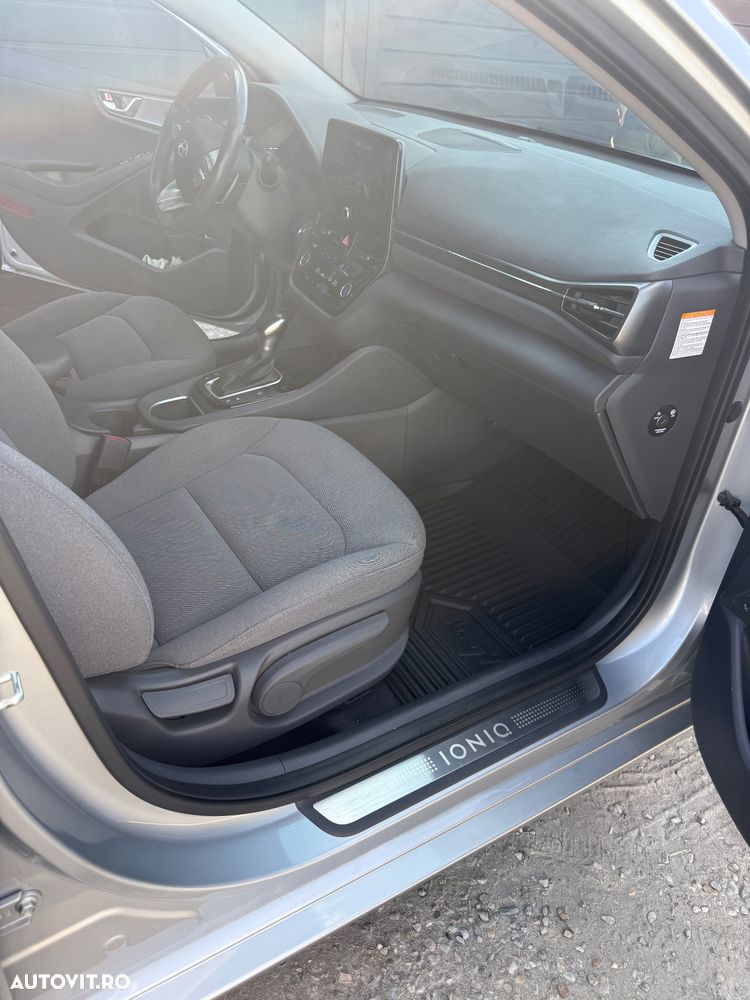 Hyundai IONIQ - 9