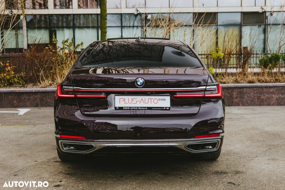 BMW Seria 7 730d xDrive MHEV - 10