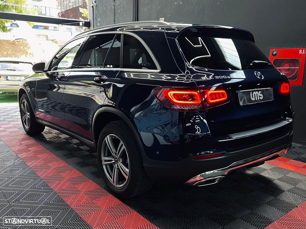 Mercedes-Benz GLC 300 e 4Matic - 11
