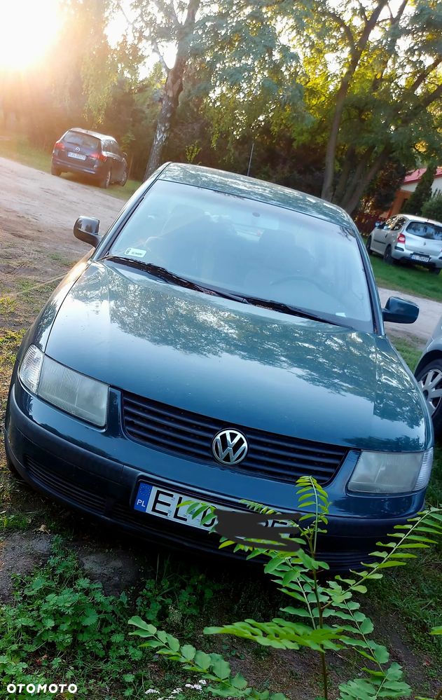 Volkswagen Passat 1.6 - 3