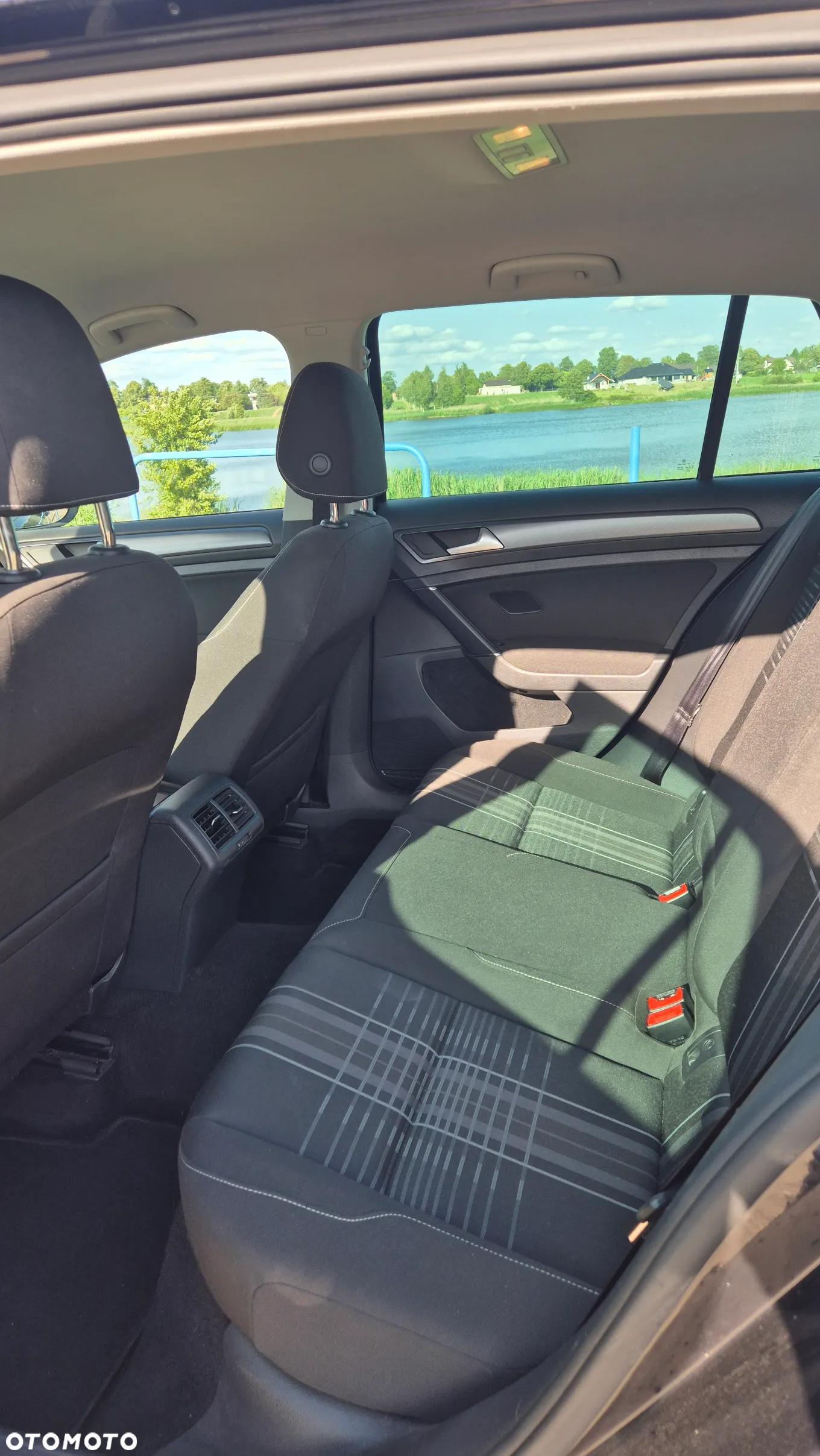 Volkswagen Golf VII 1.6 TDI BMT Trendline DSG - 11