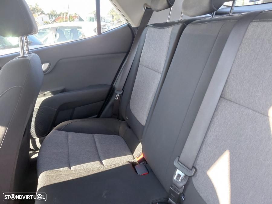 Kia Stonic 1.0 T-GDI Drive - 10