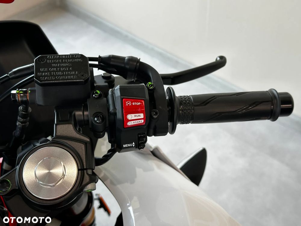 Yamaha YZF - 10