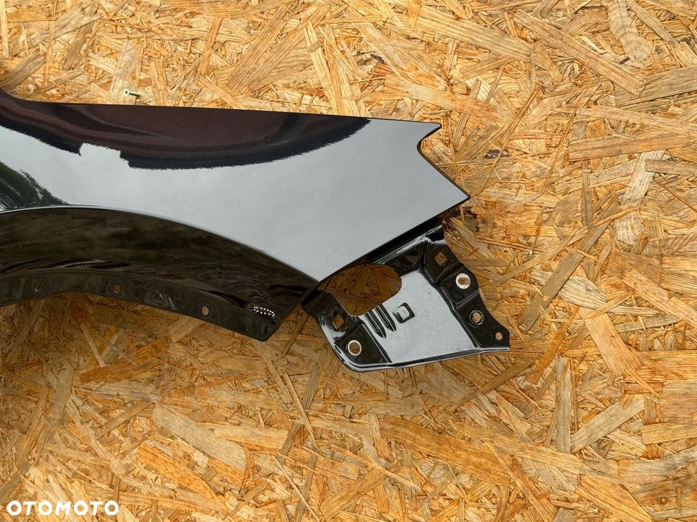 LEXUS LBX BŁOTNIK PRZÓD PRZEDNI PRAWY LADNY ORG - 8