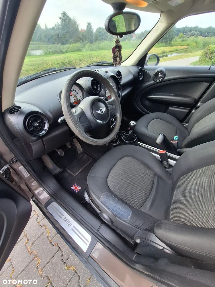 MINI Countryman One D - 11