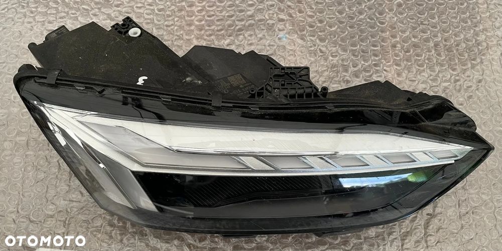 Audi A5 F5 8W 8W6 Lift reflektor prawy lampa matrix 8W6941040 - 1