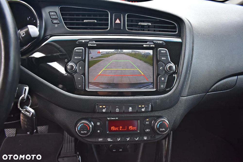 Kia Ceed 1.6 GDI Platinum Edition - 37