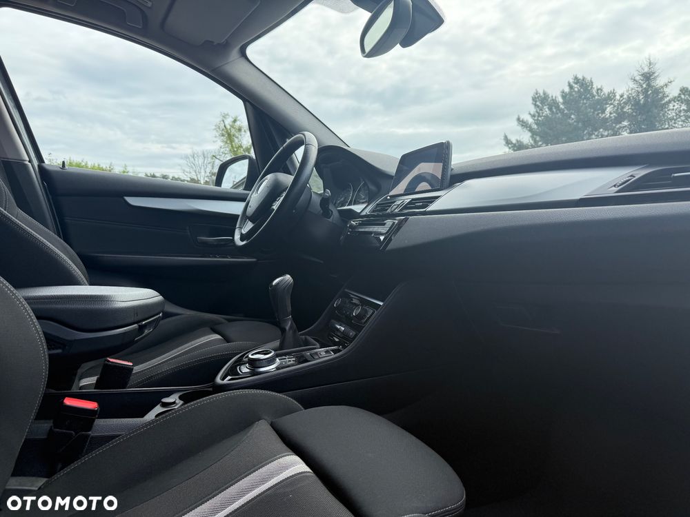 BMW Seria 2 218d GT Sport Line - 13