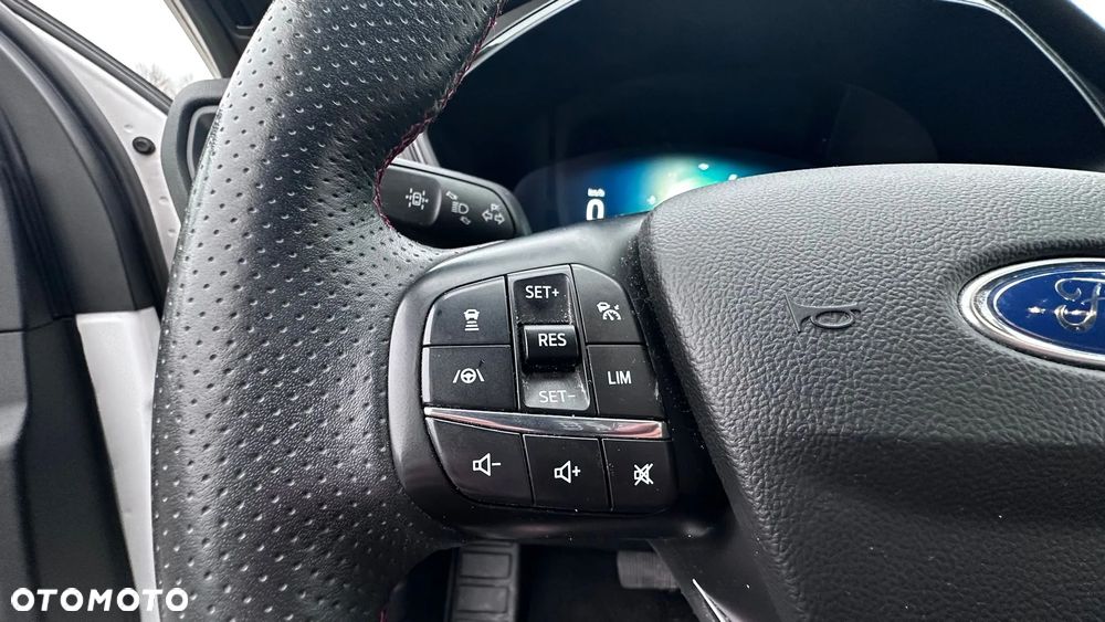 Ford Kuga 2.5 Duratec PHEV ST-LINE X - 22