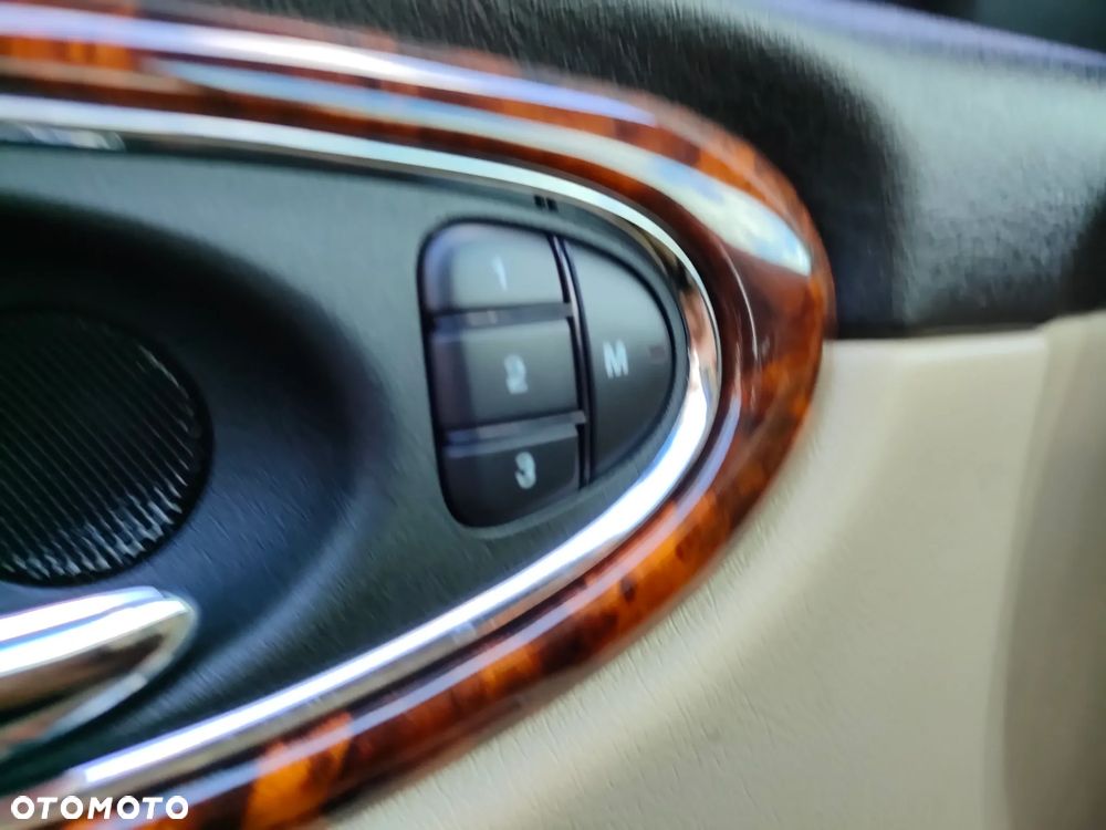 Jaguar XJ XJ8 4.2 Executive - 24