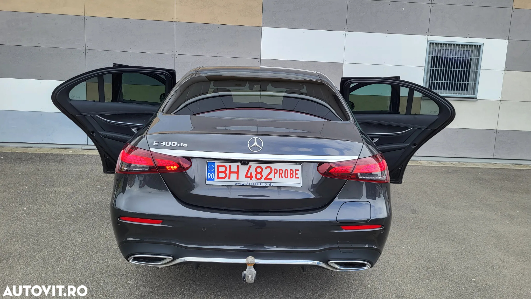 Mercedes-Benz E - 21
