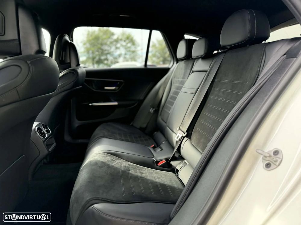 Mercedes-Benz C 300 e T 9G-TRONIC AMG Line - 35