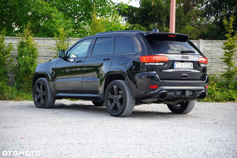 Jeep Grand Cherokee - 19