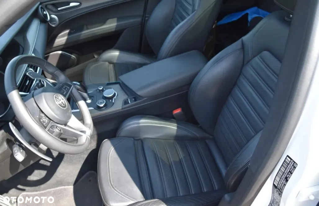 Alfa Romeo Stelvio 2.0 Turbo TI Q4 - 10