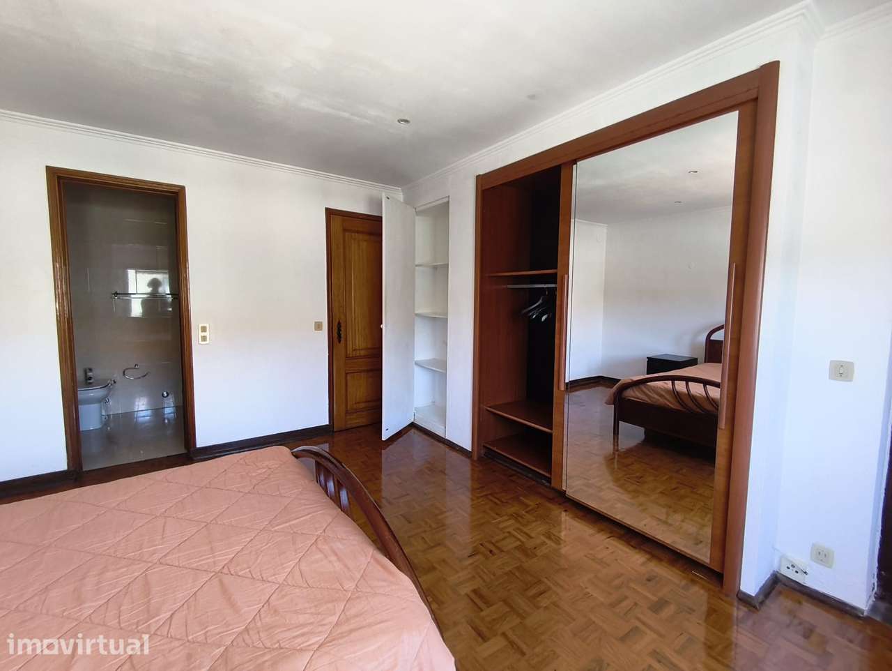 Suite Com Varanda Privativa - São João do Estoril - Grande imagem: 4/17