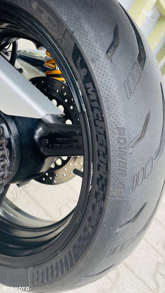 Yamaha XJR - 10